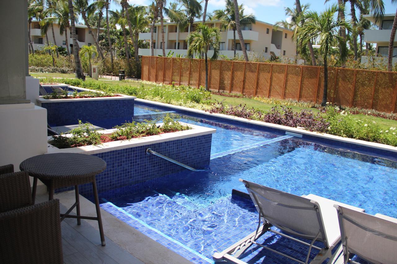 Deluxe Junior Suite & Swimming Pool